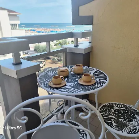Frontemare Centro Citta Apartamento Pescara